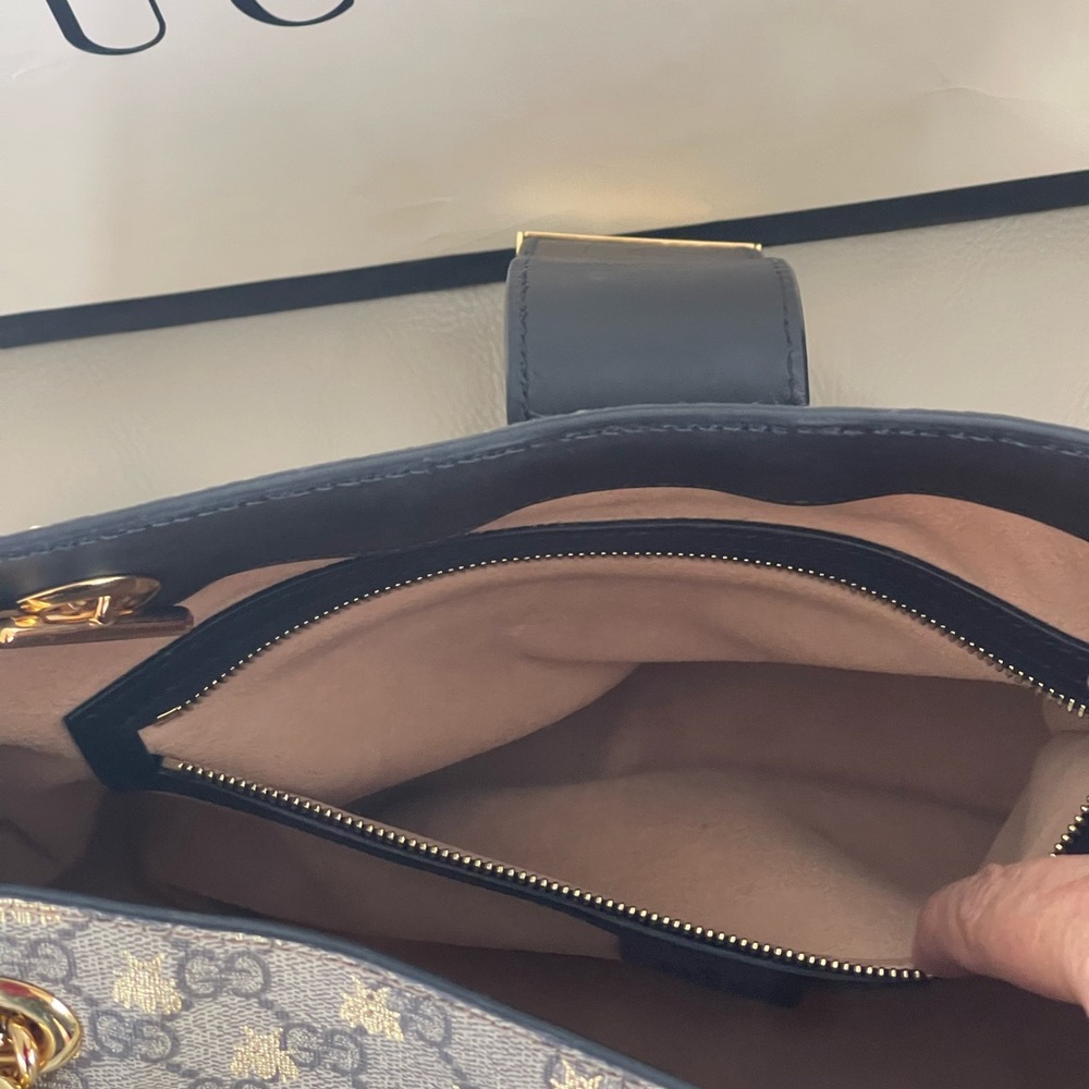 Gucci padlock chain- Gold Bee collection- Handbag and wallet set - Picture 16 of 17